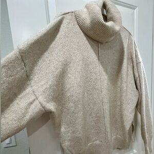 H&M KNIT TURTLENECK SWEATER - Super soft and Cozy! Bundle & Save!